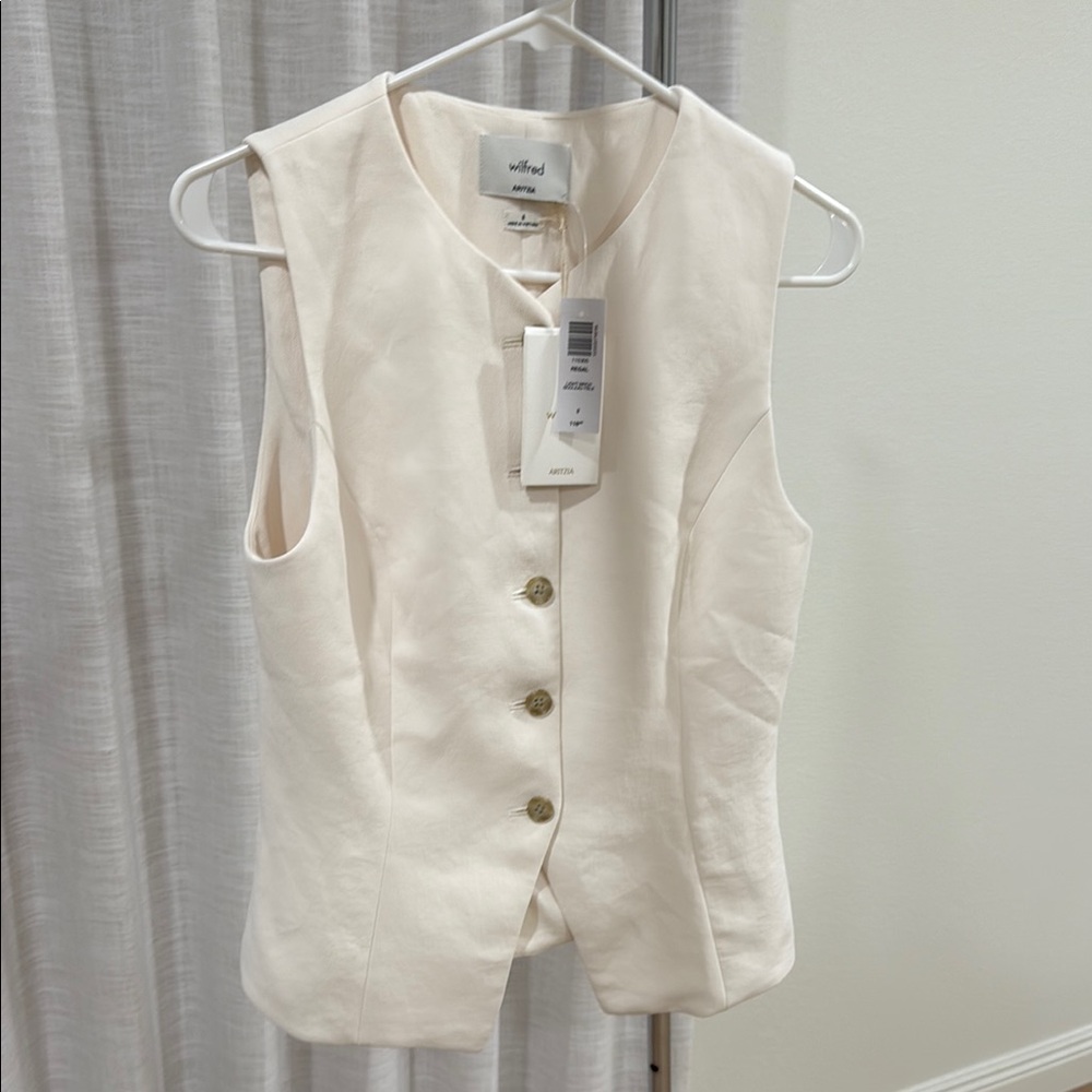 Aritzia Wilfred Ivory Buttoned Vest